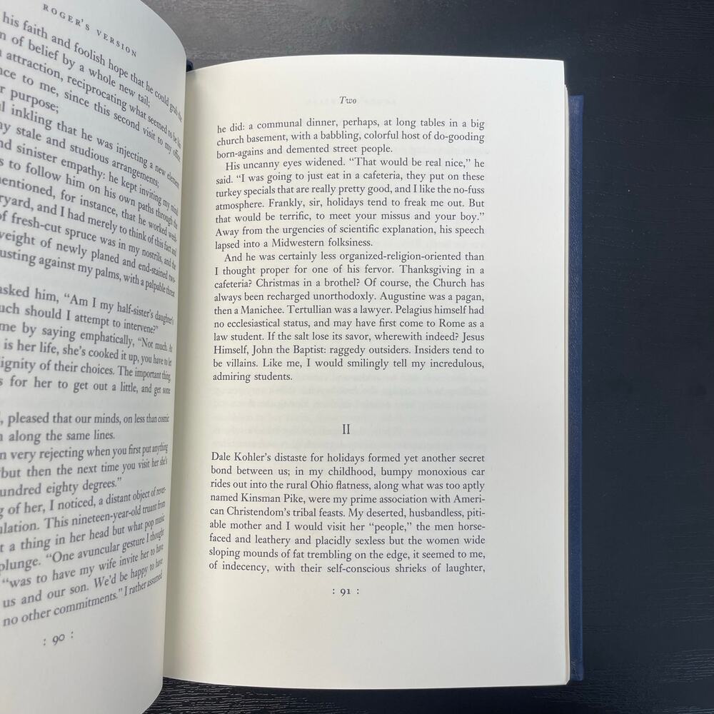 "Roger's Version" by John Updike-Franklin Library Book 1986-Signed First Edition - Picture 3 of 12